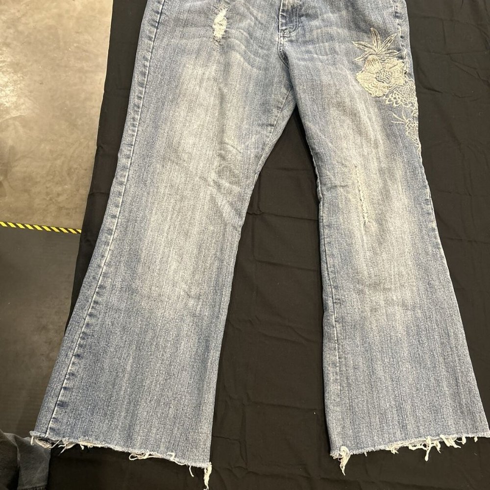 Vanilla Star Boot Cut Women's Embroidered Jeans Size 18 #320